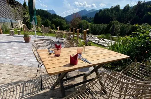 Fruehstueck-am-Teich-